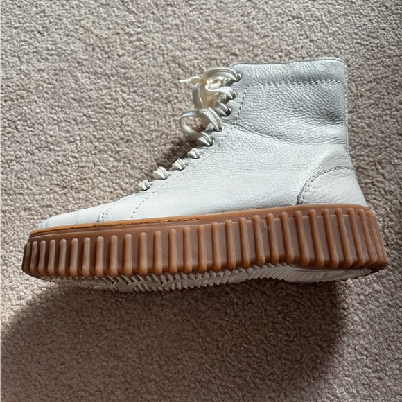 Clarks ladies Thornhill - lace up ankle boot - Picture 1 of 7